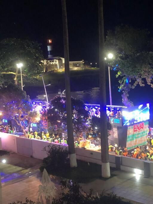 Apartamento Em Salvador-ba No Farol Da Barra